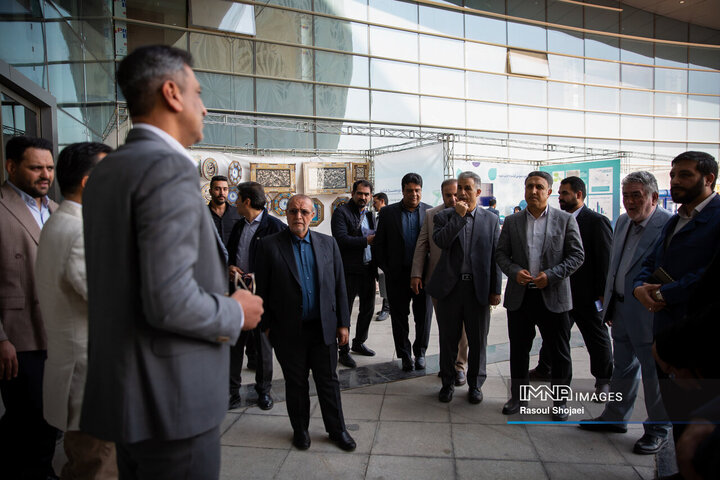 بازدید اعضای شورای شهر کرمان از مرکز همایش‌های بین‌المللی اصفهان