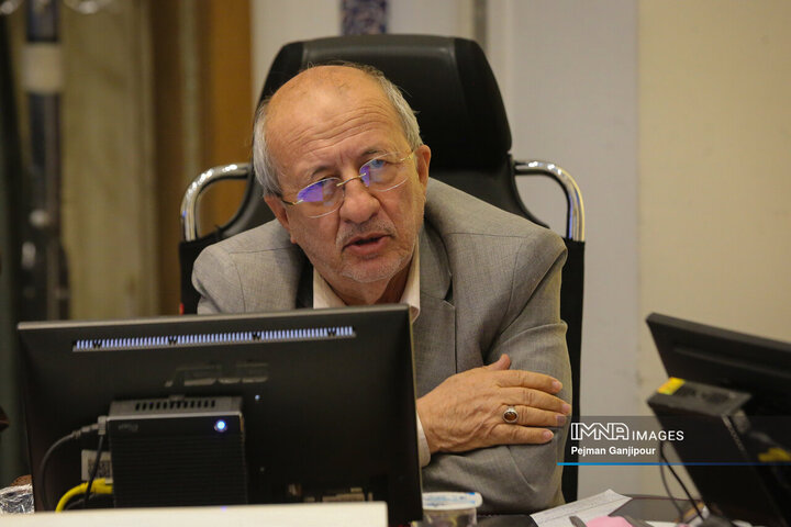 عباس حاج رسولی ها رئیس کمیسیون اقتصادی، سرمایه گذاری و گردشگری شورای اسلامی شهر اصفهان