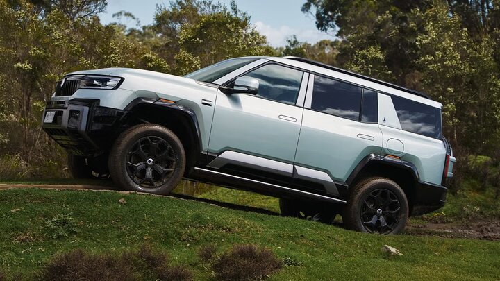 خودروی دنزا B8 مدل 2026 چه مشخصاتی دارد؟