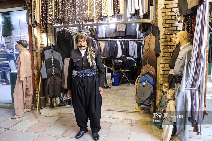 لباس کردی؛ رنگ، اصالت و هنر در دل سنندج