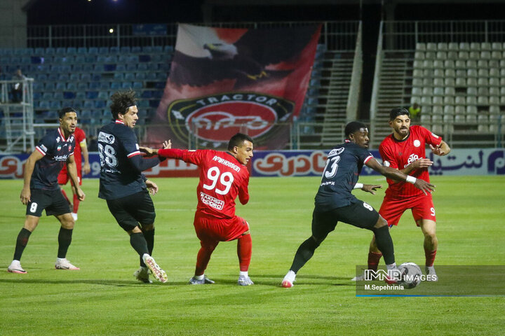 هفته نهم لیگ برتر؛ تراکتور - پرسپولیس