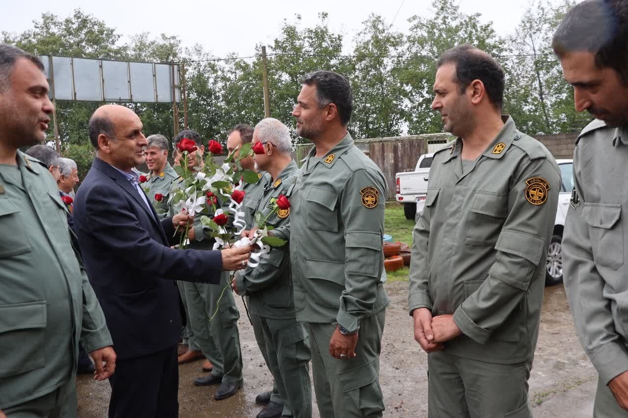 محیطبانان با عشق و تعهد از سرمایههای طبیعی استان صیانت میکنند