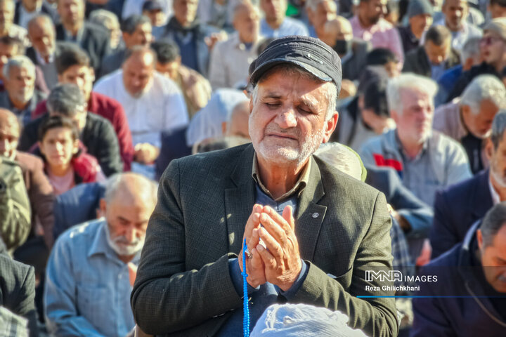 اقامه نماز باران در نجف‌آباد اصفهان