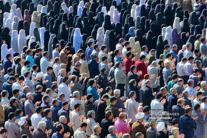 اقامه نماز باران در نجف‌آباد اصفهان