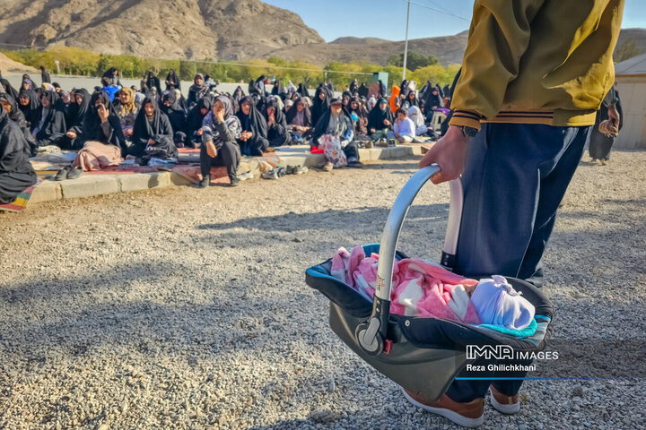 اقامه نماز باران در نجف‌آباد اصفهان