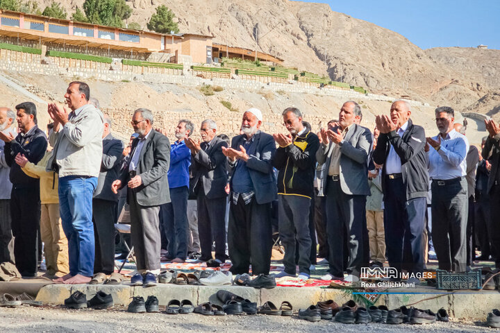 اقامه نماز باران در نجف‌آباد اصفهان