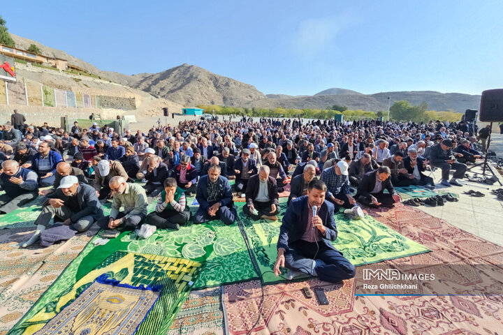 اقامه نماز باران در نجف‌آباد اصفهان