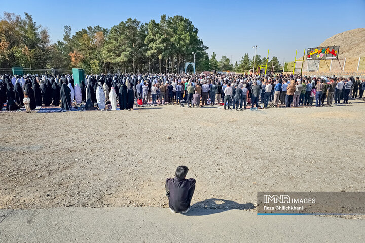 اقامه نماز باران در نجف‌آباد اصفهان