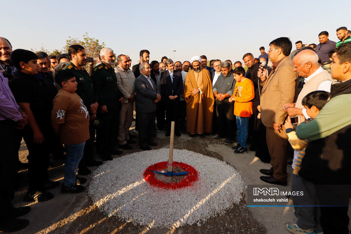 آیین افتتاح پروژه‌های شهرداری درچه