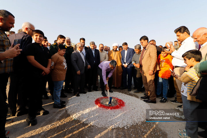 آیین افتتاح پروژه‌های شهرداری درچه