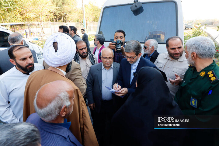 آیین افتتاح پروژه‌های شهرداری درچه