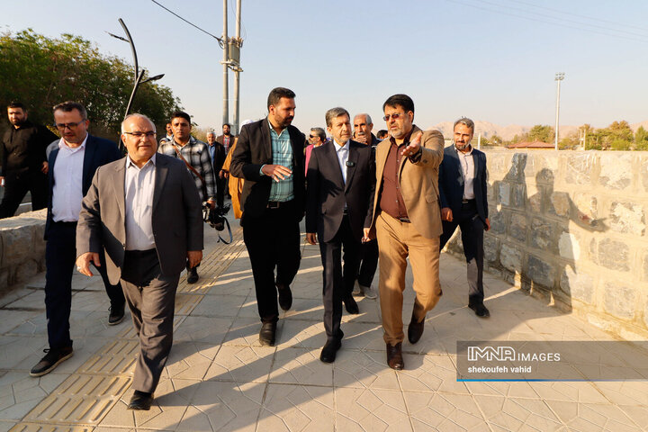 آیین افتتاح پروژه‌های شهرداری درچه