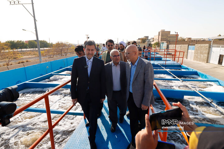 سامانه یکپارچه تصفیه‌خانه فاضلاب بهداشتی شهرداری درچه با حضور استاندار اصفهان افتتاح شد