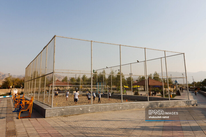 آیین افتتاح پروژه‌های شهرداری درچه