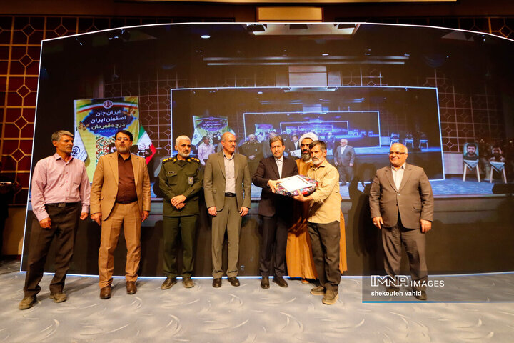 آیین افتتاح پروژه‌های شهرداری درچه