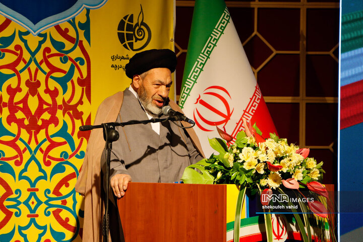 آیین افتتاح پروژه‌های شهرداری درچه