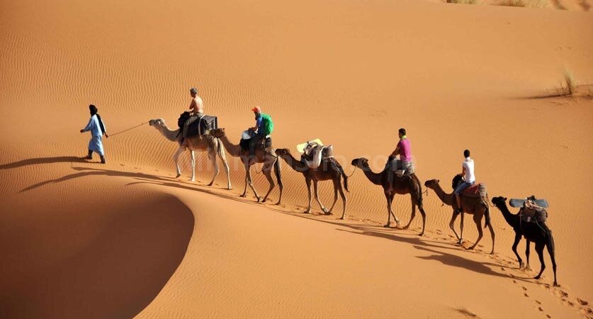 معجزه سکوت در سرزمین نقره و نور