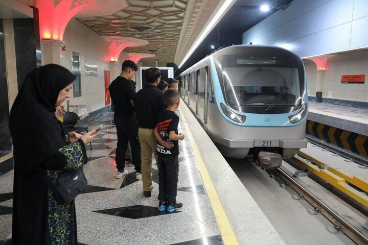 سرویس‌دهی رایگان متروی مشهد در روز ۱۳ آبان
