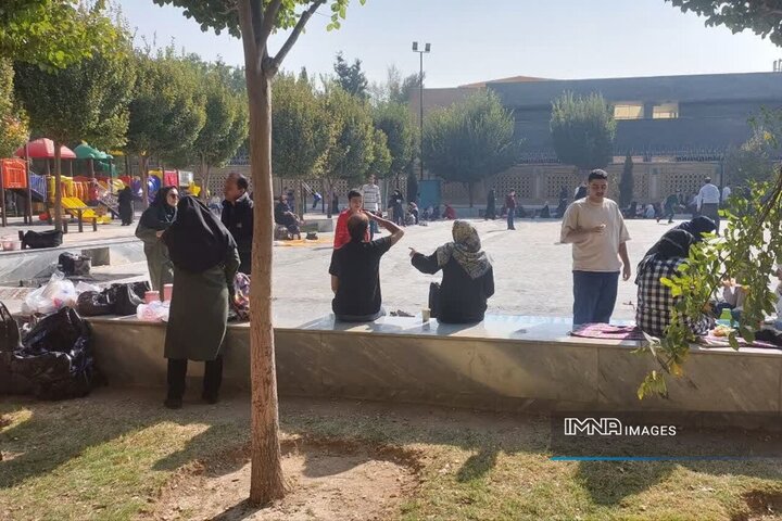 کودکان اوتیسم مهمان منطقه ۷ اصفهان شدند؛ برگزاری جشن مهر و همدلی در بوستان آرزو