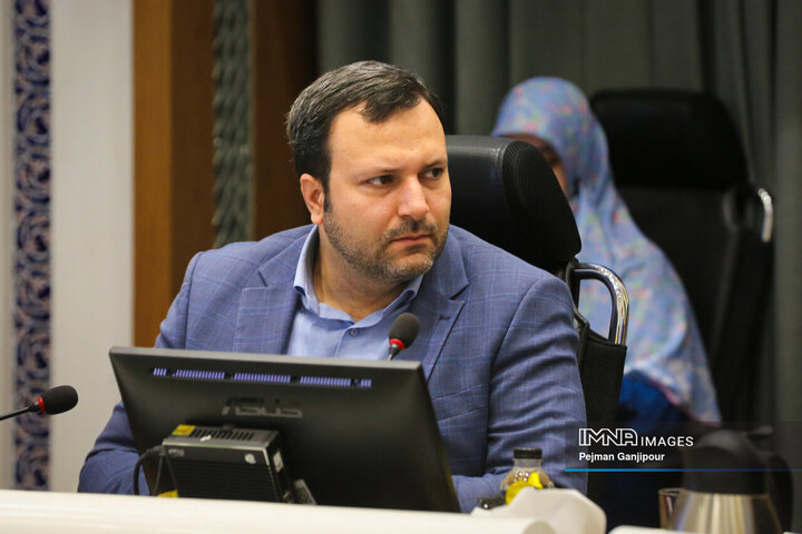 مصطفی نباتی نژاد رئیس مرکز پژوهش های شورای اسلامی شهر