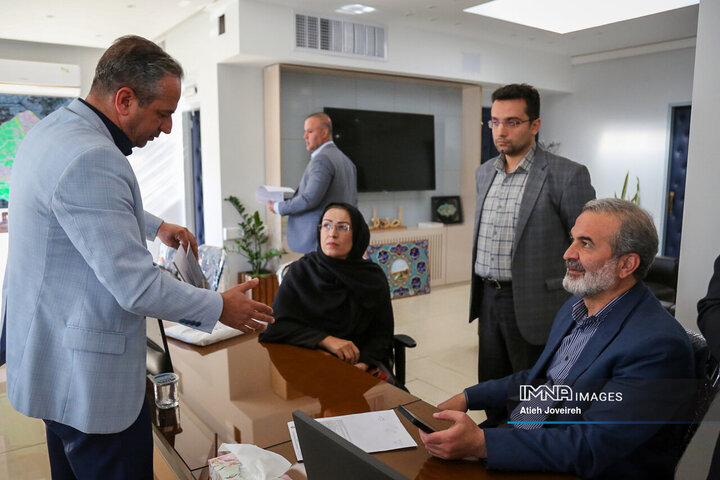 کمیته نظارتی شورای شهر اصفهان در منطقه 9 شهرداری