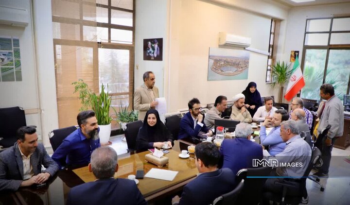 رسیدگی به بیش از ۱۴ پرونده در کمیته نظارتی شورای شهر در منطقه ۶ اصفهان