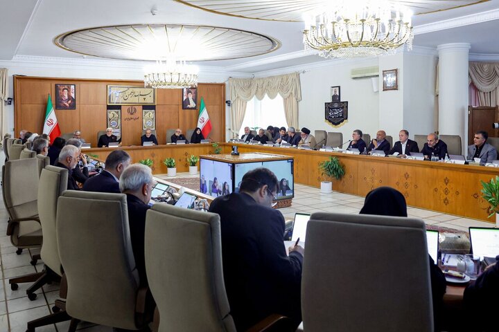 گزارش وزیر ورزش و رئیس سازمان انرژی اتمی از دستاوردهای یک‌ساله گذشته