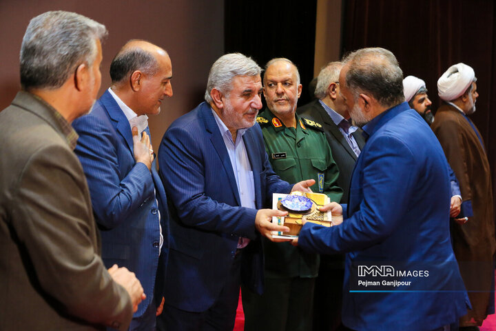 گردهمایی اساتید بسیجی استان اصفهان