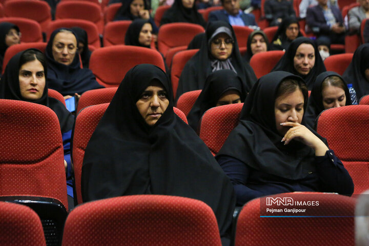 گردهمایی اساتید بسیجی استان اصفهان
