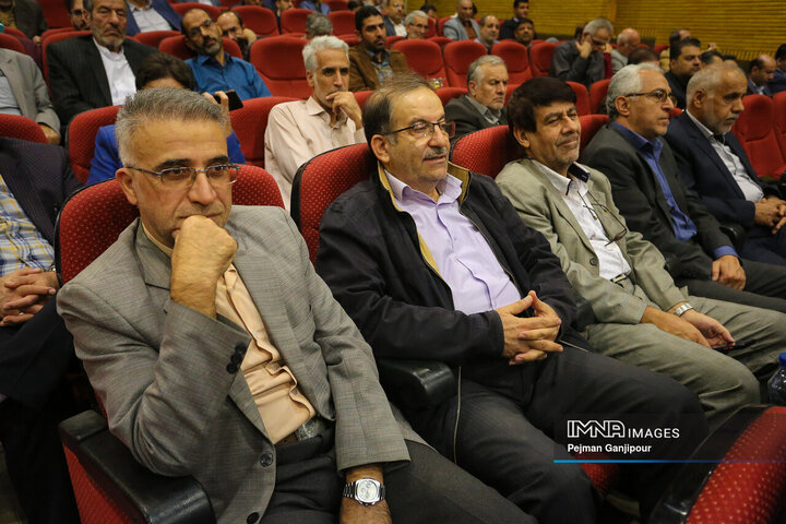 گردهمایی اساتید بسیجی استان اصفهان