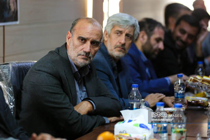 بازدید هیئت اندیشه‌ورز بسیج استان اصفهان از خط ۲ قطار شهری اصفهان