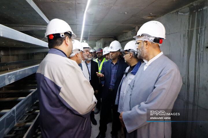 بازدید هیئت اندیشه‌ورز بسیج استان اصفهان از خط ۲ قطار شهری اصفهان