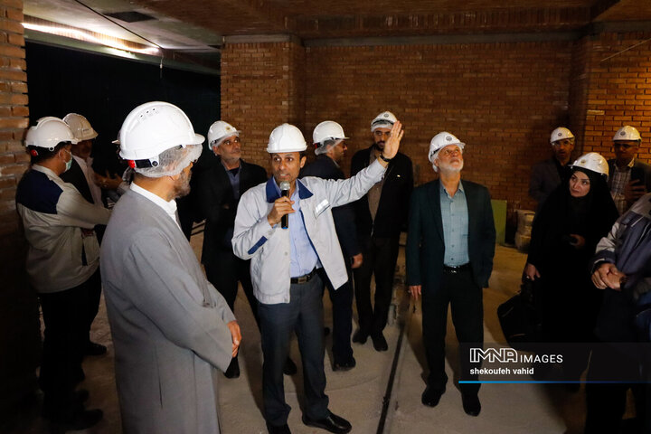 بازدید هیئت اندیشه‌ورز بسیج استان اصفهان از خط ۲ قطار شهری اصفهان