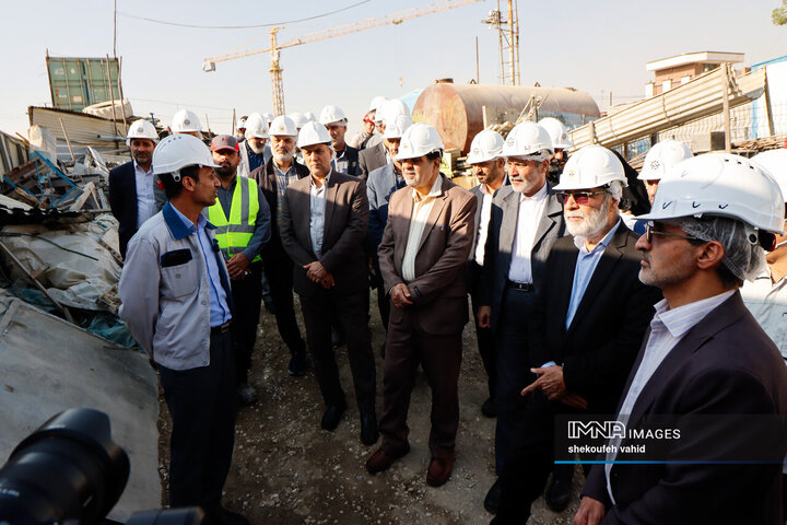 بازدید هیئت اندیشه‌ورز بسیج استان اصفهان از خط ۲ قطار شهری اصفهان