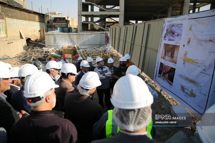 بازدید هیئت اندیشه‌ورز بسیج استان اصفهان از خط ۲ قطار شهری اصفهان