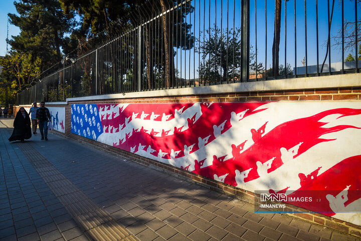 نقش حقیقت بر دیوار استکبار