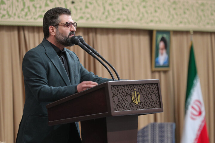 دیدار دانش‌آموزان و دانشجویان با رهبر انقلاب