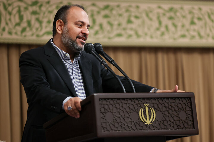 دیدار دانش‌آموزان و دانشجویان با رهبر انقلاب