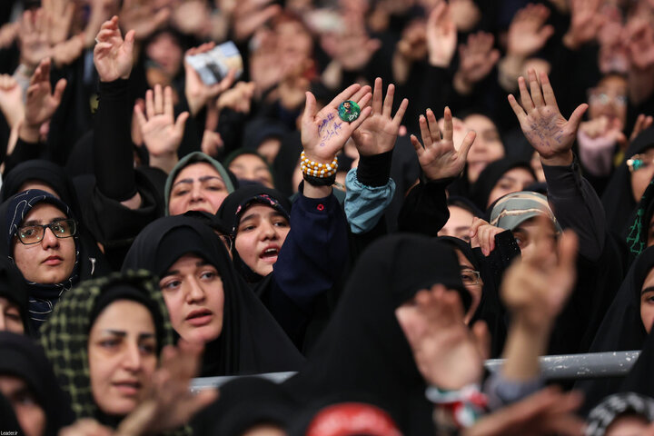 دیدار دانش‌آموزان و دانشجویان با رهبر انقلاب