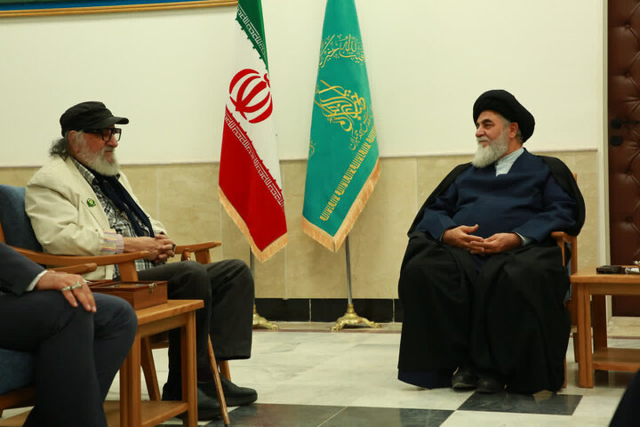 «داریوش ارجمند» خادم افتخاری آستان مسجد جمکران شد