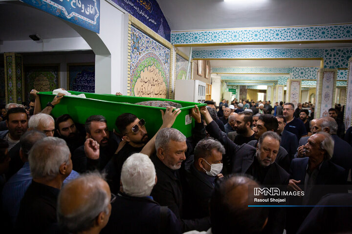 مراسم تشییع عضو سابق شورای اسلامی شهر اصفهان