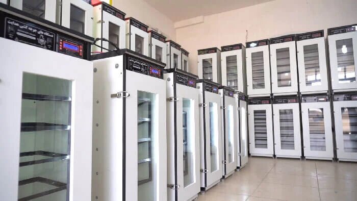 انواع دستگاه های جوجه کشی هدایت