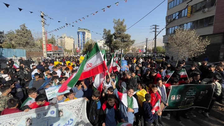 آمریکا نه تنها دشمن ملت ایران، بلکه دشمن اسلام و بشریت است