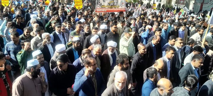 حضور پرشور مردم شیعه و سنی زاهدان در راهپیمایی ۱۳ آبان + تصاویر