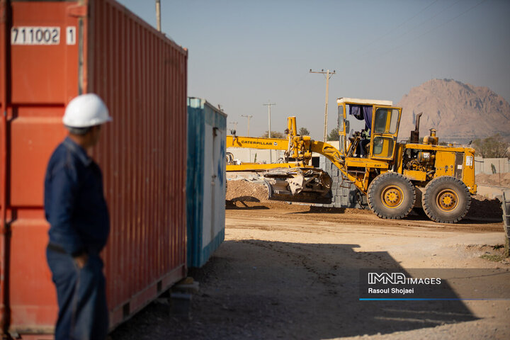 بازدید نائب رئیس شورای شهر و شهردار اصفهان از پروژه باغ مشاهیر