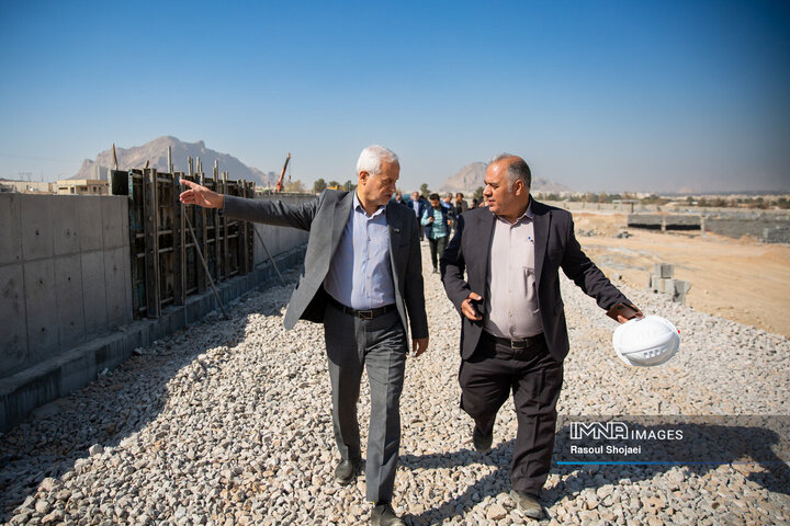 بازدید نائب رئیس شورای شهر و شهردار اصفهان از پروژه باغ مشاهیر