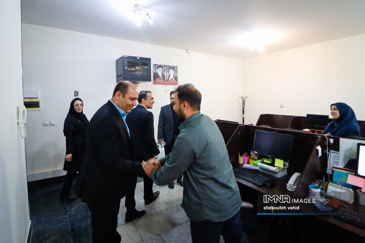بازدید مدیران رسانه‌ای شهرداری کرج از خبرگزاری ایمنا