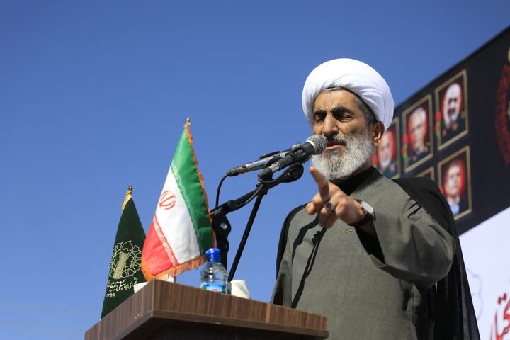 ملت ایران با تکیه بر ایمان و ولایت، مقتدرتر از همیشه در برابر استکبار ایستاده است