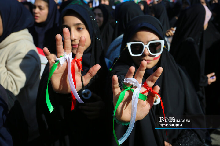 راهپیمایی یوم‌الله 13 آبان در اصفهان