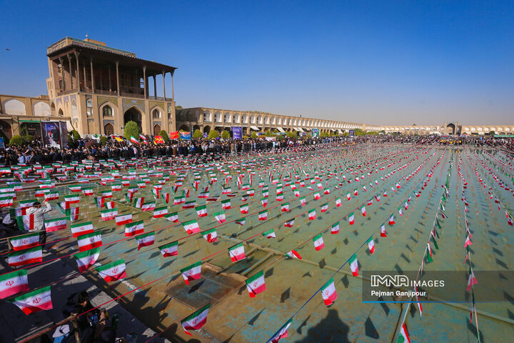 راهپیمایی یوم‌الله 13 آبان در اصفهان
